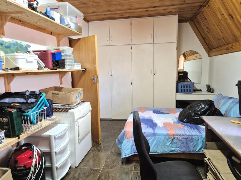 5 Bedroom Property for Sale in Franskraal Western Cape